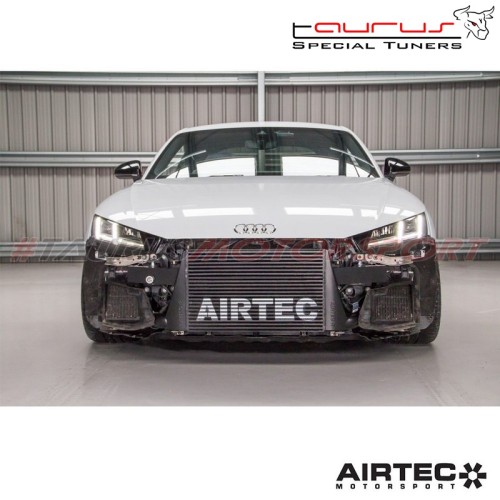 Intercooler frontale maggiorato AIRTEC per Audi TT 8S mk3 TTRS 2.5 - Stage 3 COMPRESO di Crash Bar ATINTVAG39 TT-RS FV